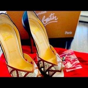 💯% Authentic Christian Louboutin!